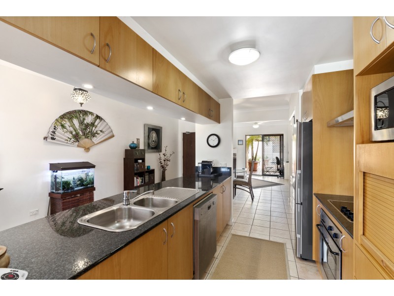 15/85 Palm Meadows Drive, Carrara QLD 4211