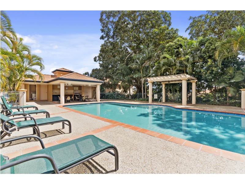 15/85 Palm Meadows Drive, Carrara QLD 4211