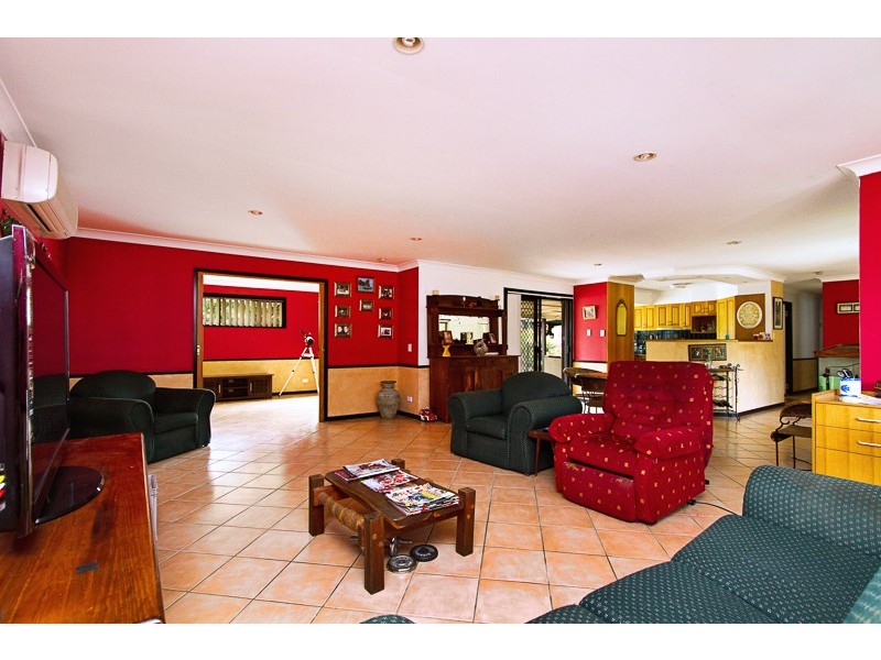 21 Daffodil Street, Tallebudgera QLD 4228