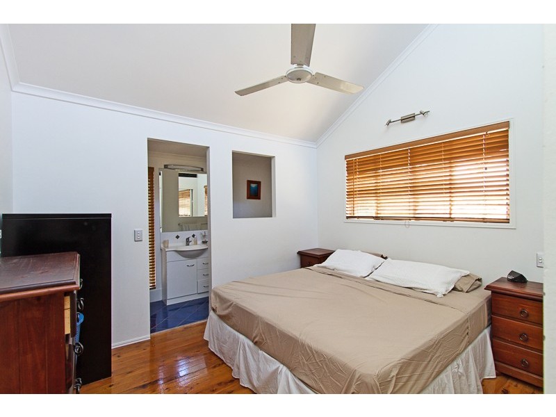 10 Exmouth Court, Elanora QLD 4221