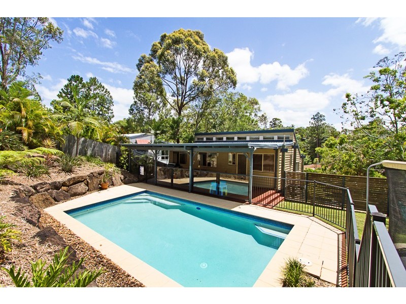 10 Exmouth Court, Elanora QLD 4221