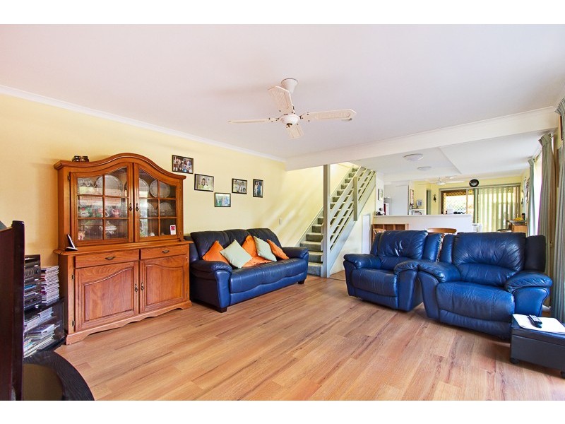 2/74 Third Avenue, Palm Beach QLD 4221