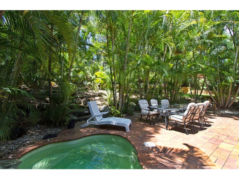 5 Medinde Court, Robina QLD 4226