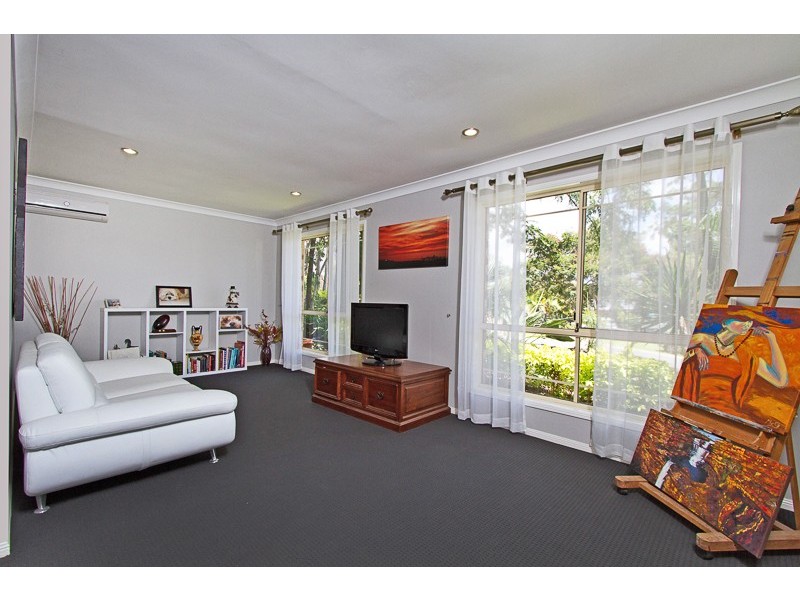 5 Medinde Court, Robina QLD 4226