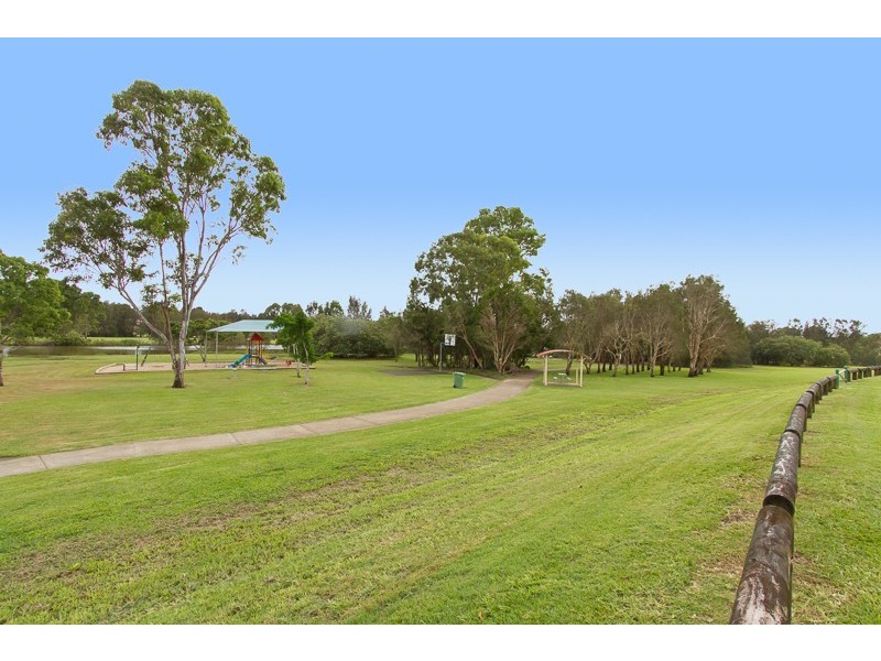 38 Tussock Crescent, Elanora QLD 4221