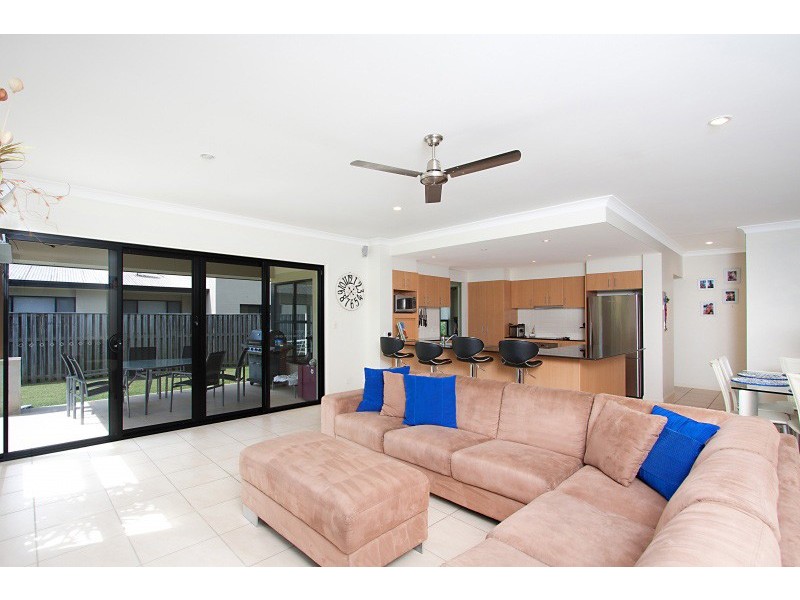 55 Observatory  Drive, Reedy Creek QLD 4227