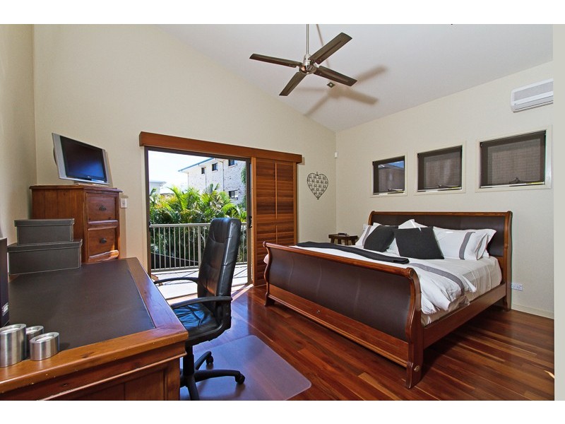 2/3 First Avenue, Palm Beach QLD 4221