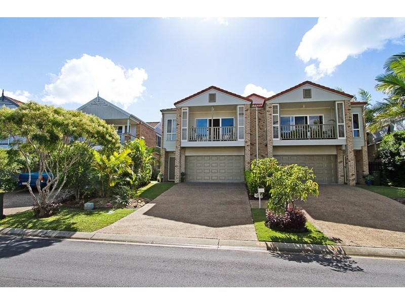 2/10 Waterdown Drive, Elanora QLD 4221