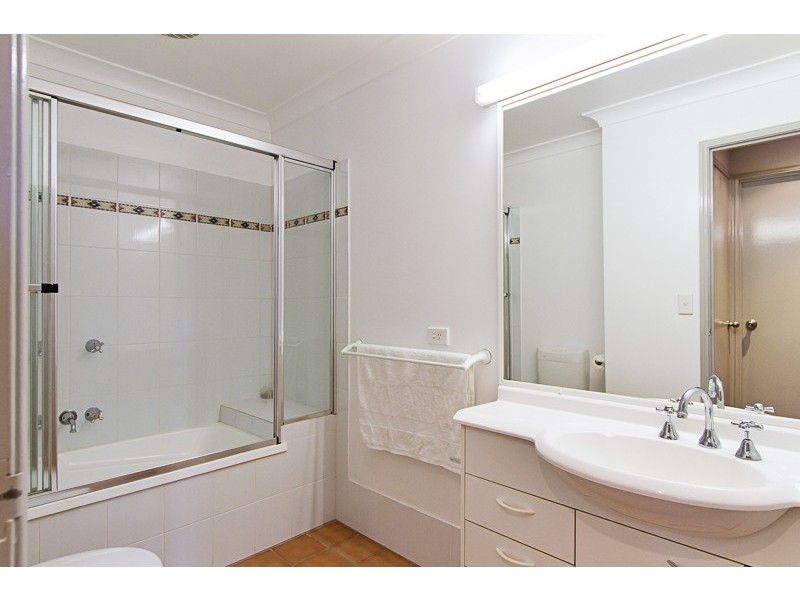 2/65 Woodland Drive, Reedy Creek QLD 4227