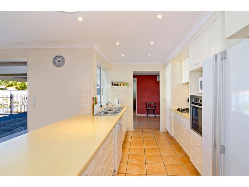 6 Togos Avenue, Currumbin Waters QLD 4223