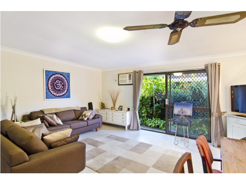 27 Leyte Avenue, Palm Beach QLD 4221