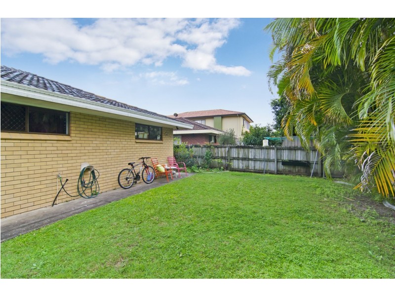 27 Leyte Avenue, Palm Beach QLD 4221