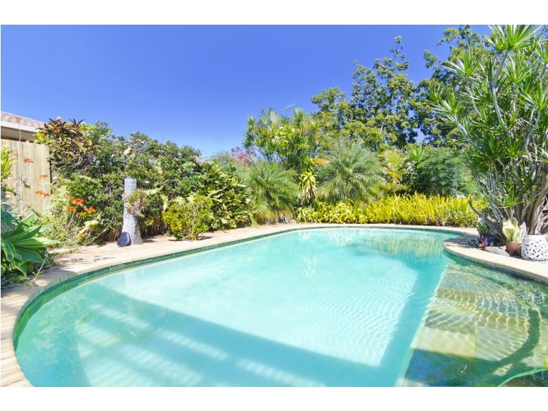 26 Wedgebill Parade, Burleigh Waters QLD 4220