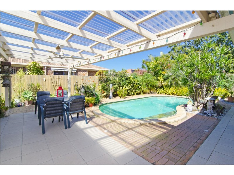 26 Wedgebill Parade, Burleigh Waters QLD 4220