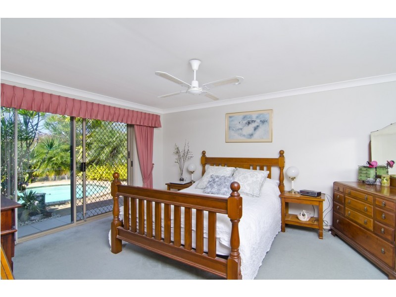 26 Wedgebill Parade, Burleigh Waters QLD 4220