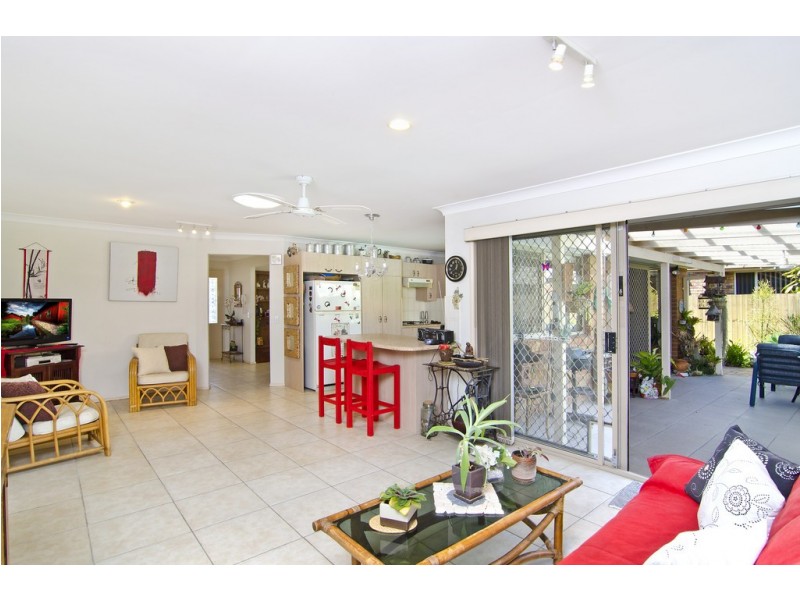 26 Wedgebill Parade, Burleigh Waters QLD 4220