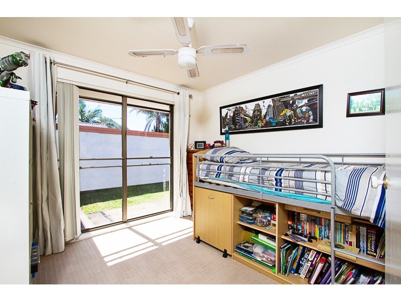 Elanora QLD 4221