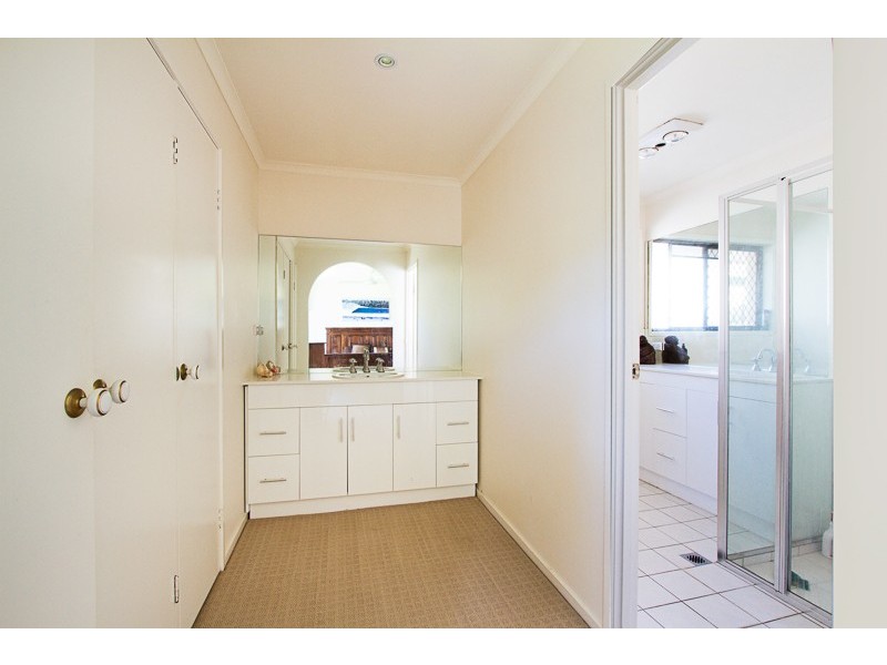Elanora QLD 4221