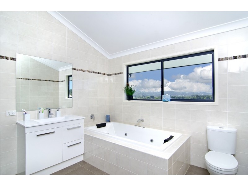 13 Border Drive, Currumbin Waters QLD 4223