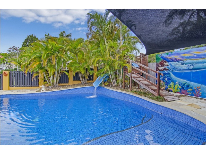 4 Dianella Court, Elanora QLD 4221