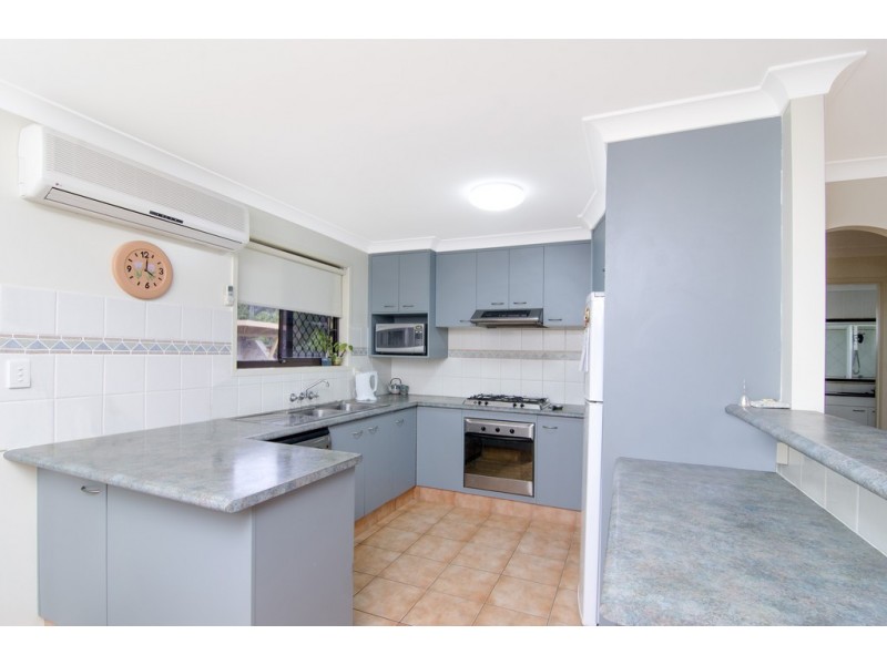 4 Dianella Court, Elanora QLD 4221