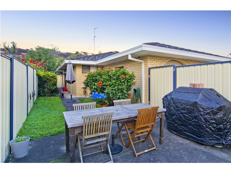 1/27 Leyte Avenue, Palm Beach QLD 4221