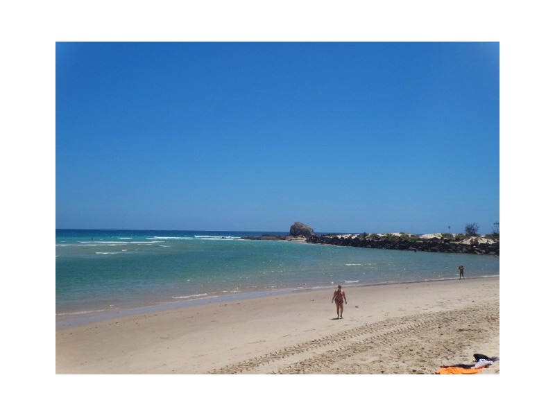 2/27 Leyte Avenue, Palm Beach QLD 4221