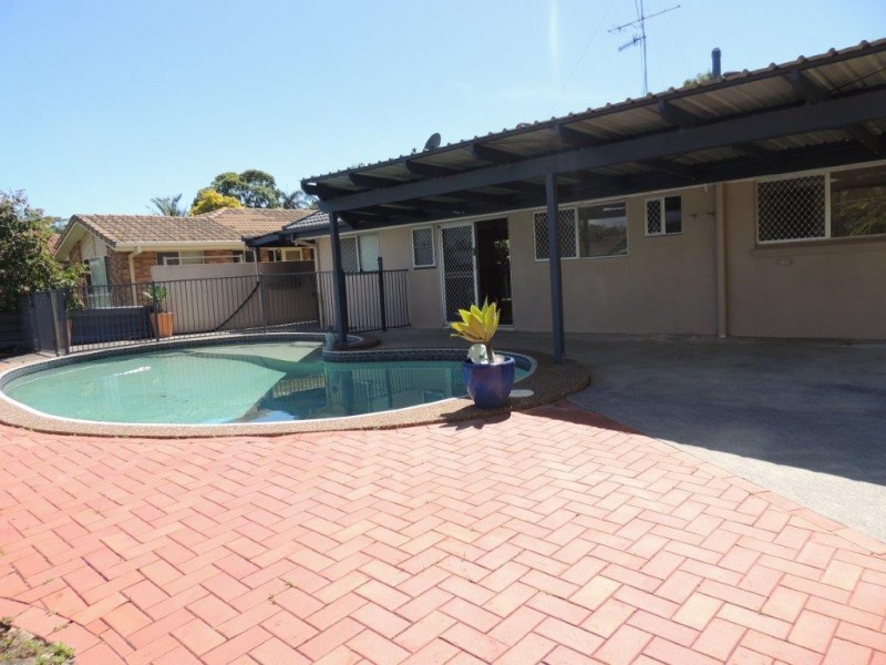 4 Chauvel Court, Currumbin Waters QLD 4223