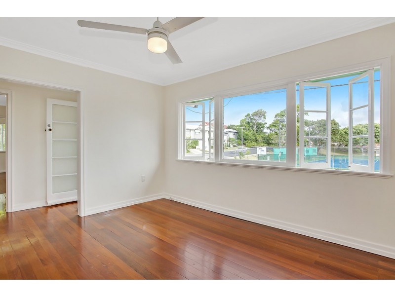 174 Cypress Terrace, Palm Beach QLD 4221