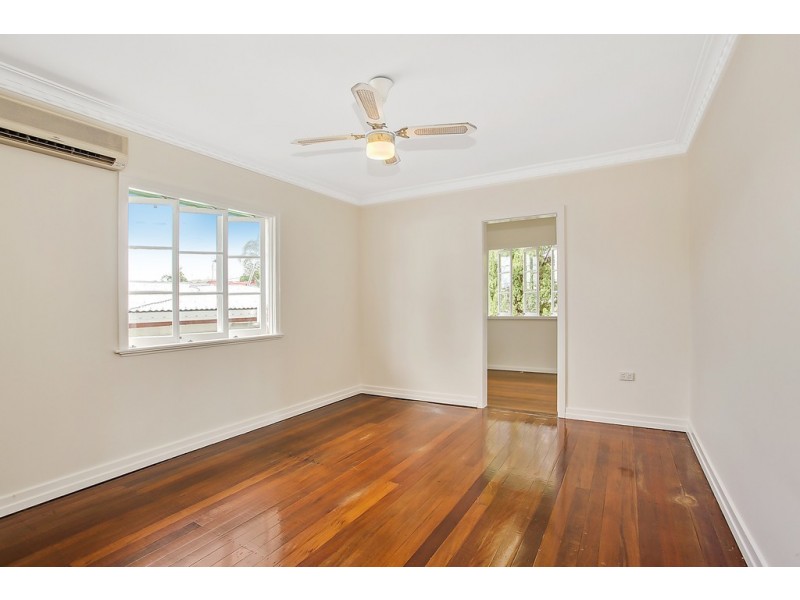 174 Cypress Terrace, Palm Beach QLD 4221