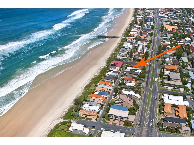 218 Jefferson Lane, Palm Beach QLD 4221
