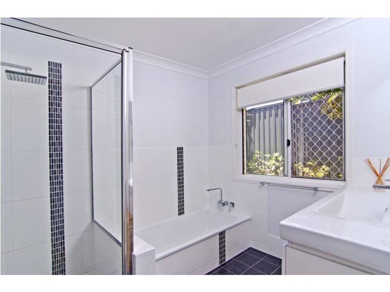 52  Parkwood Boulevard, Parkwood QLD 4214