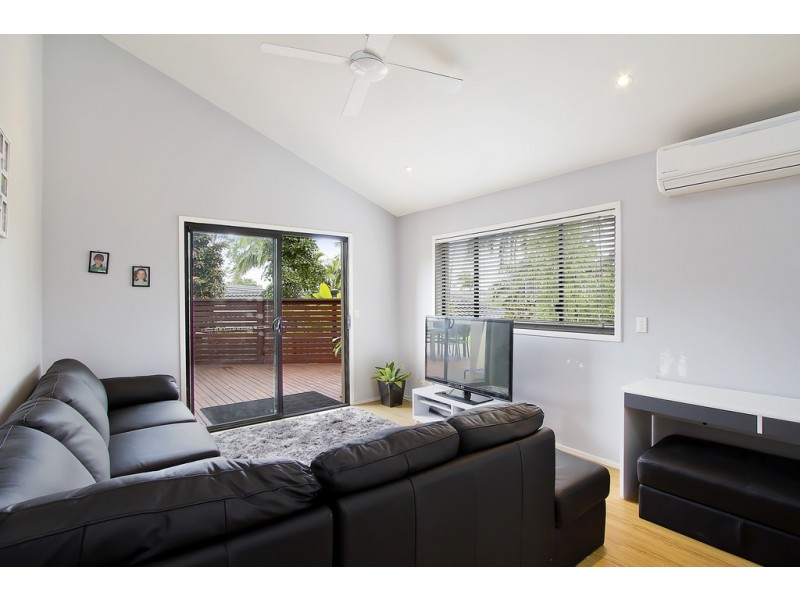 28 Bronzewing Close, Elanora QLD 4221