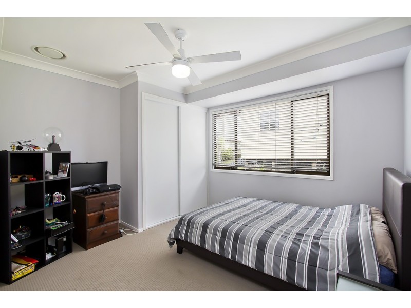 28 Bronzewing Close, Elanora QLD 4221