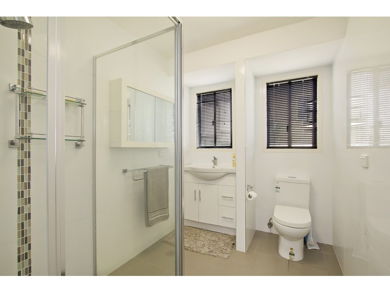 28 Bronzewing Close, Elanora QLD 4221