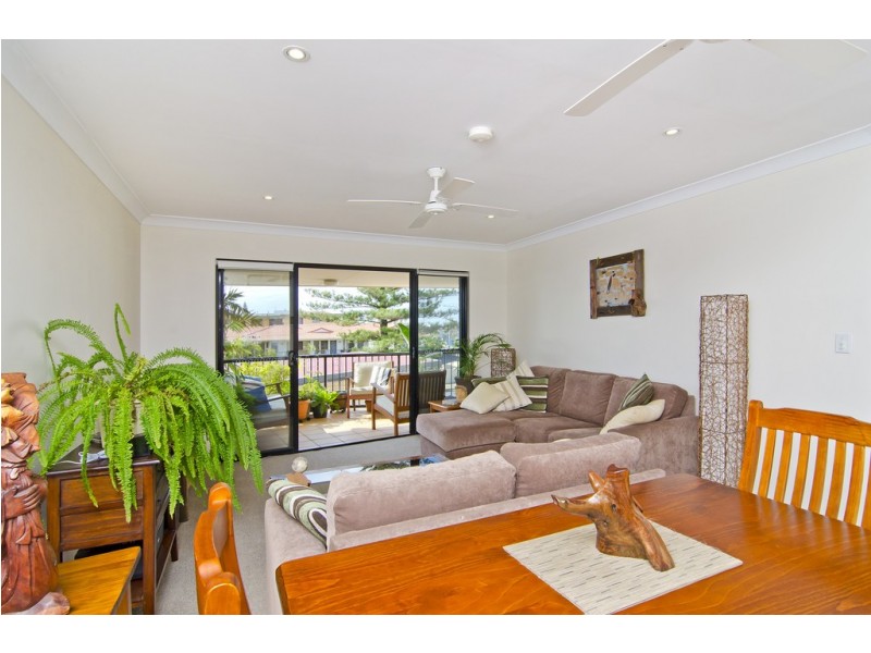 11/1064 Gold Coast Highway, Palm Beach QLD 4221