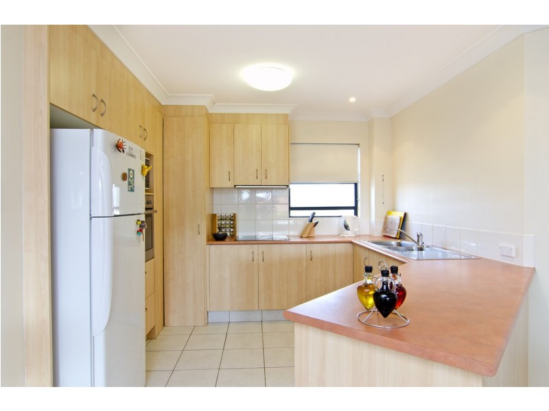 11/1064 Gold Coast Highway, Palm Beach QLD 4221