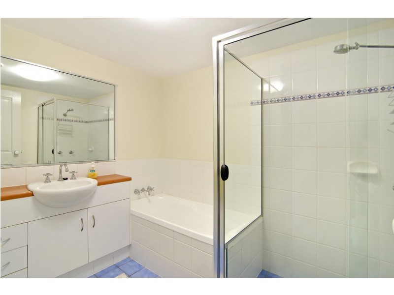 11/1064 Gold Coast Highway, Palm Beach QLD 4221