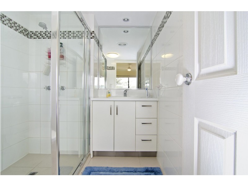 11/1064 Gold Coast Highway, Palm Beach QLD 4221