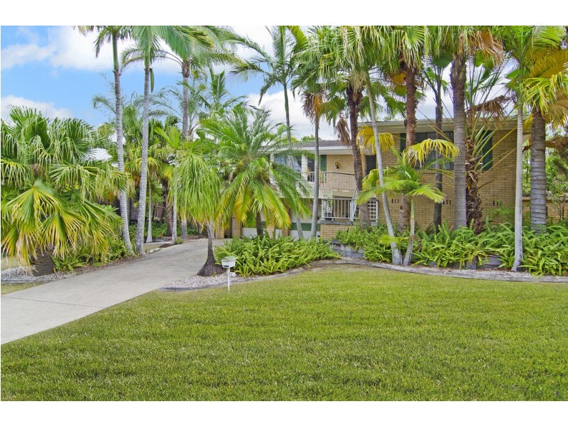 10 Heartwood Avenue, Elanora QLD 4221