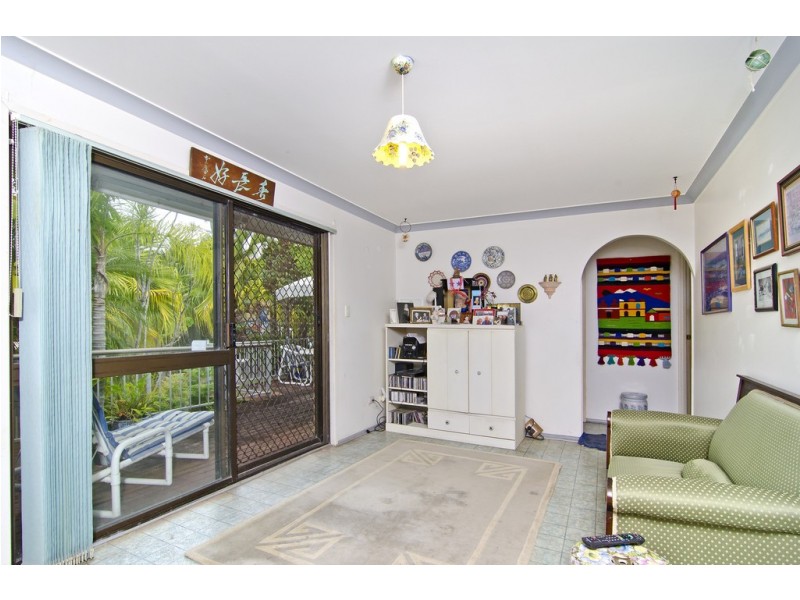 10 Heartwood Avenue, Elanora QLD 4221