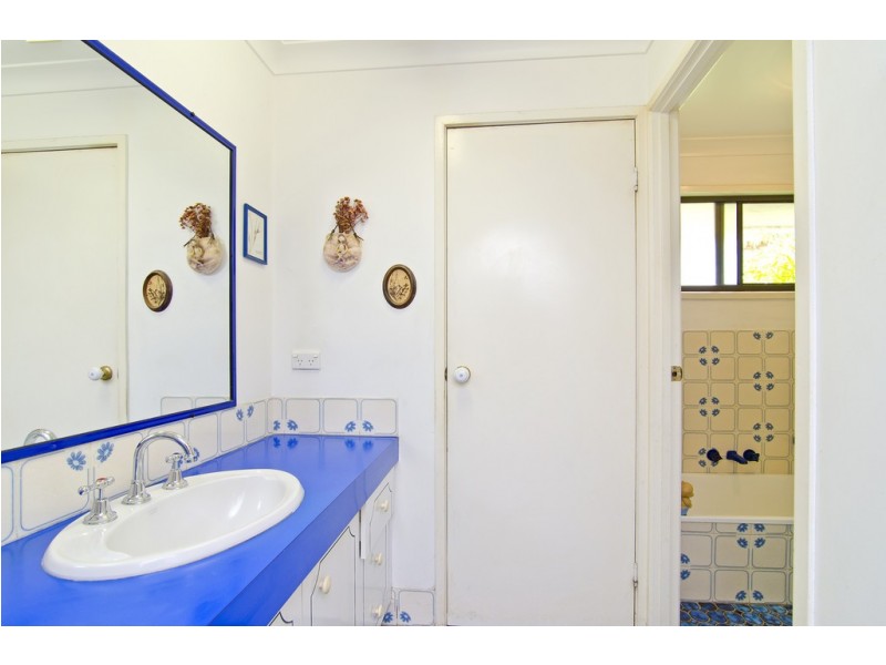 10 Heartwood Avenue, Elanora QLD 4221