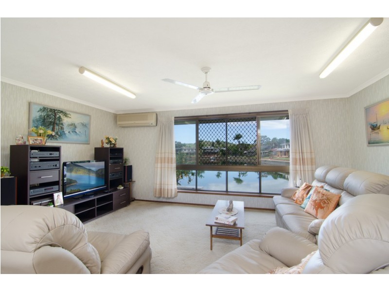 4 Spinnaker Court, Currumbin Waters QLD 4223