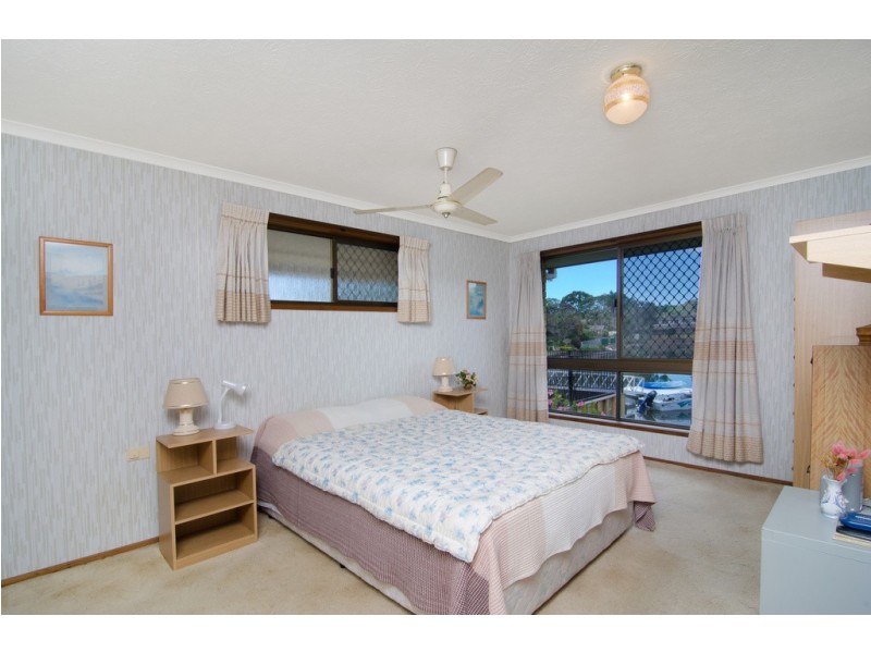 4 Spinnaker Court, Currumbin Waters QLD 4223