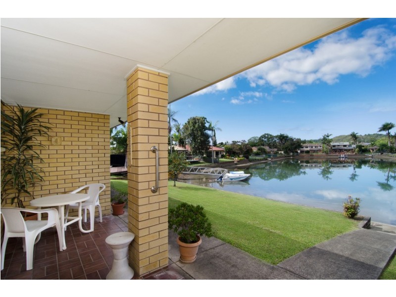 4 Spinnaker Court, Currumbin Waters QLD 4223