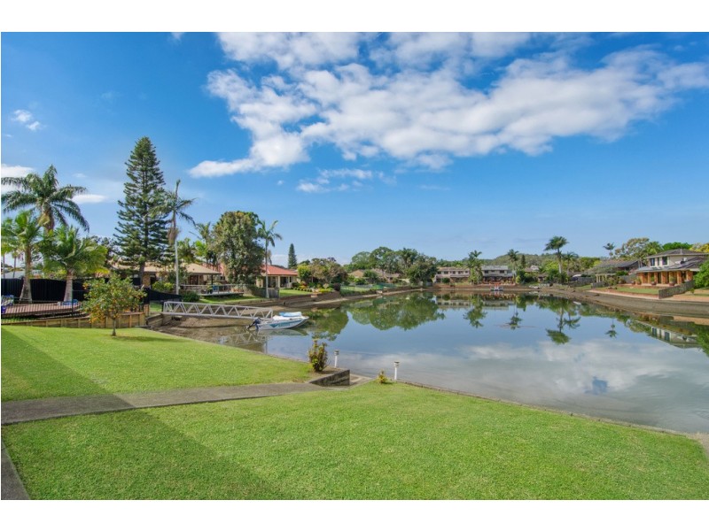 4 Spinnaker Court, Currumbin Waters QLD 4223
