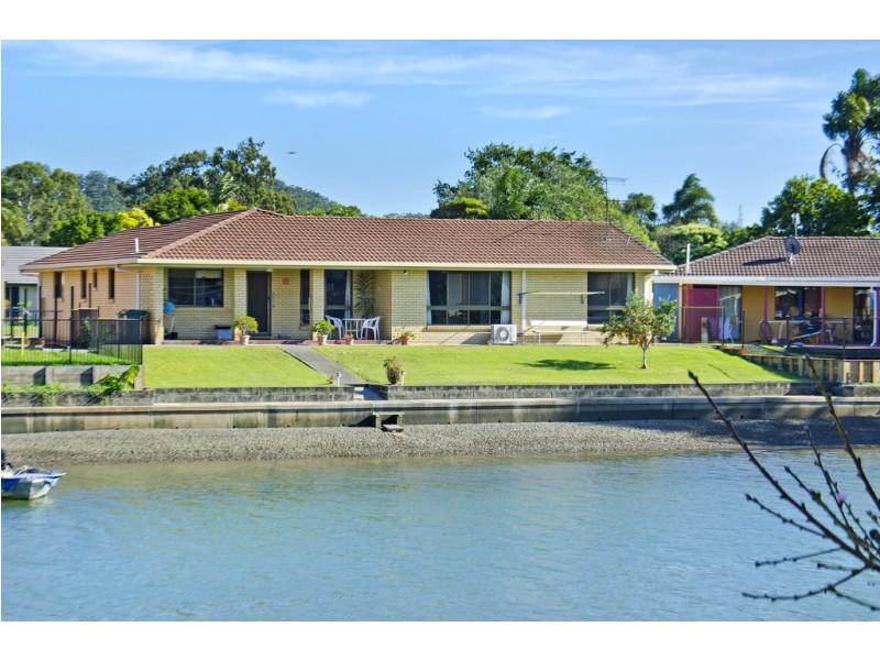 4 Spinnaker Court, Currumbin Waters QLD 4223