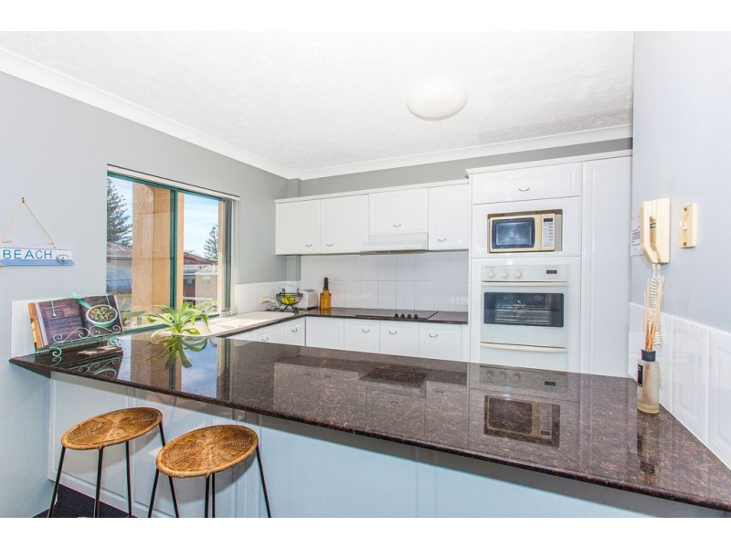 Unit 20/147 Golden Four Drive, Bilinga QLD 4225