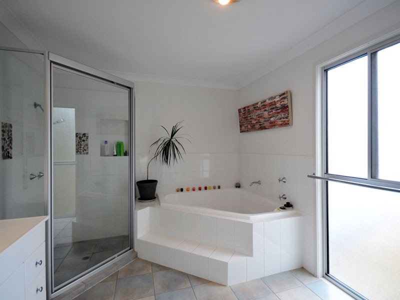 18 Kukulies Court, Currumbin Waters QLD 4223