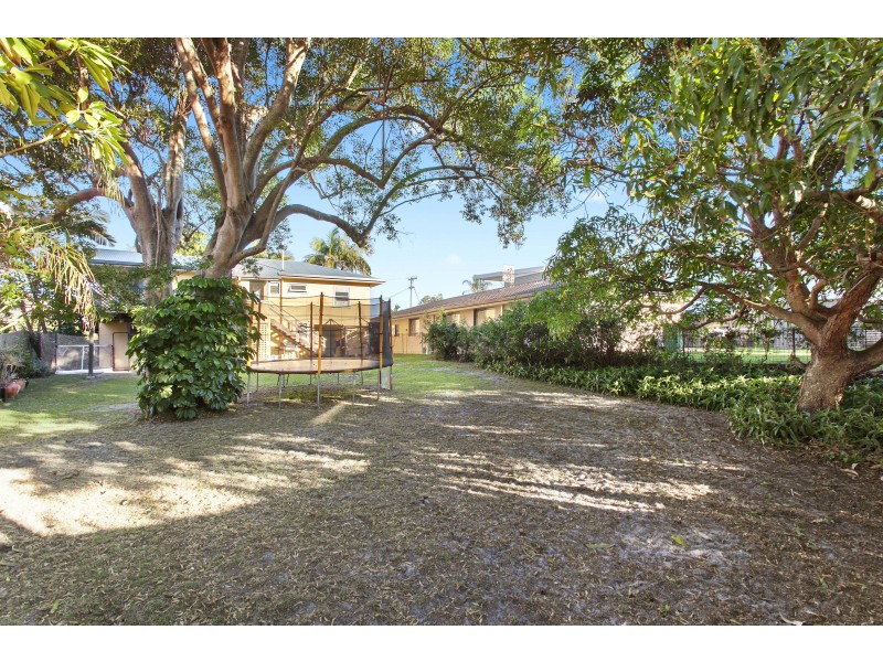 Palm Beach QLD 4221